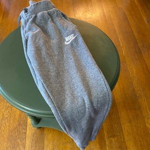 Girls Nike Sweatpants